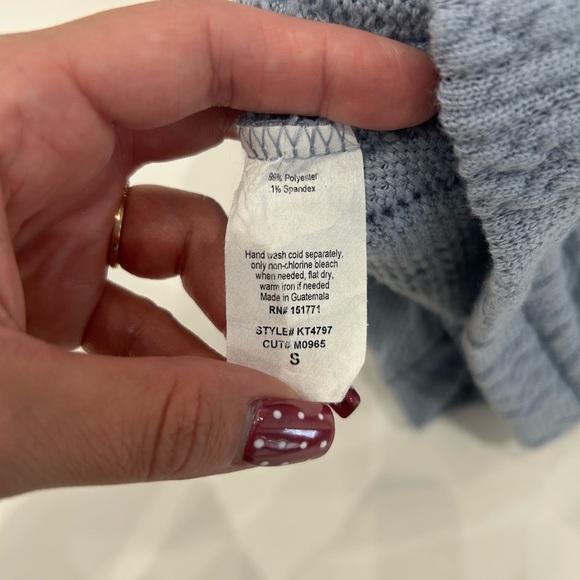 Le Lis Slate Blue Cable Knit Crop Tank Top - Picture 4 of 4